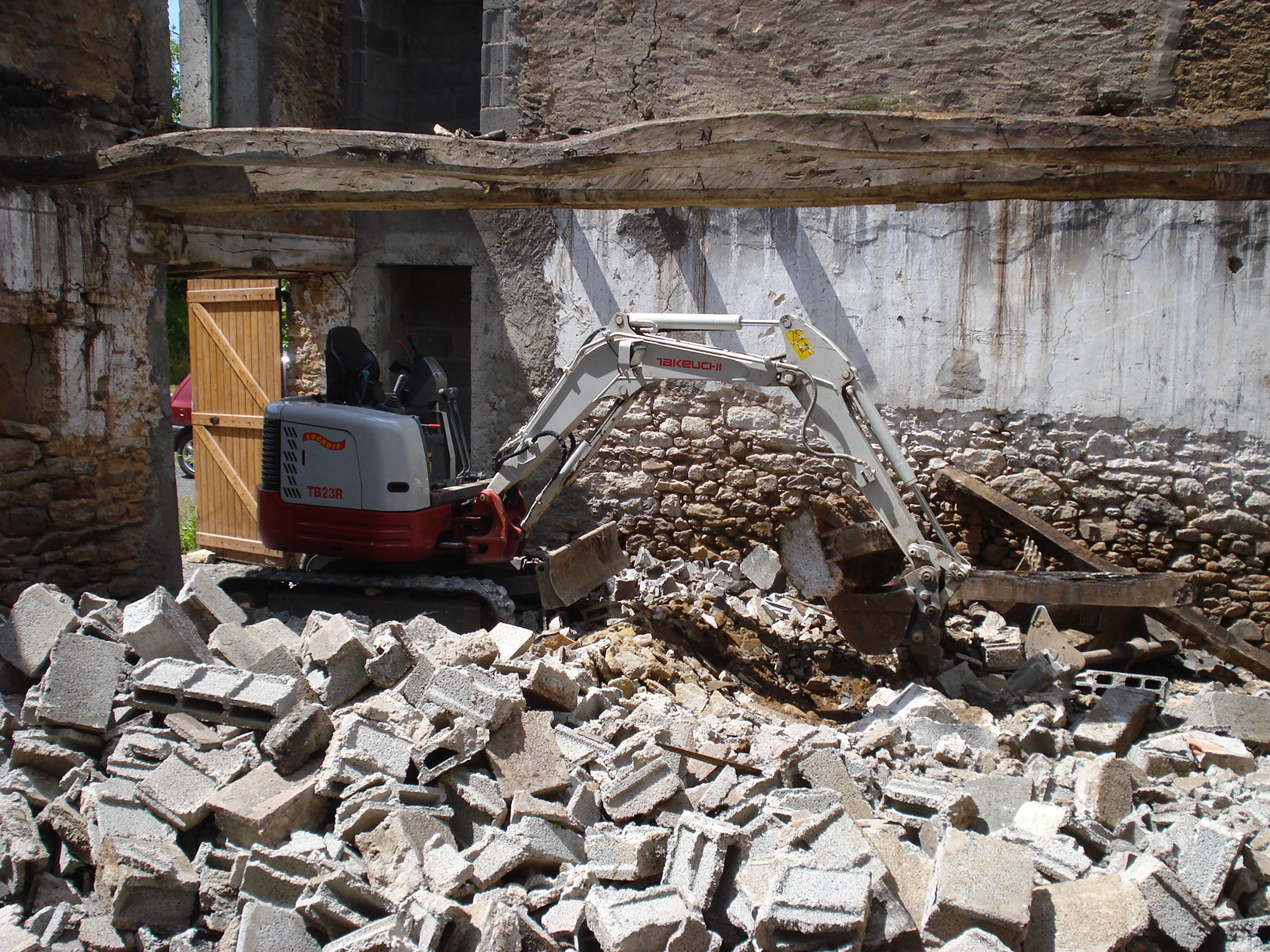 Démolition à Saint-Sulpice-les-Champs