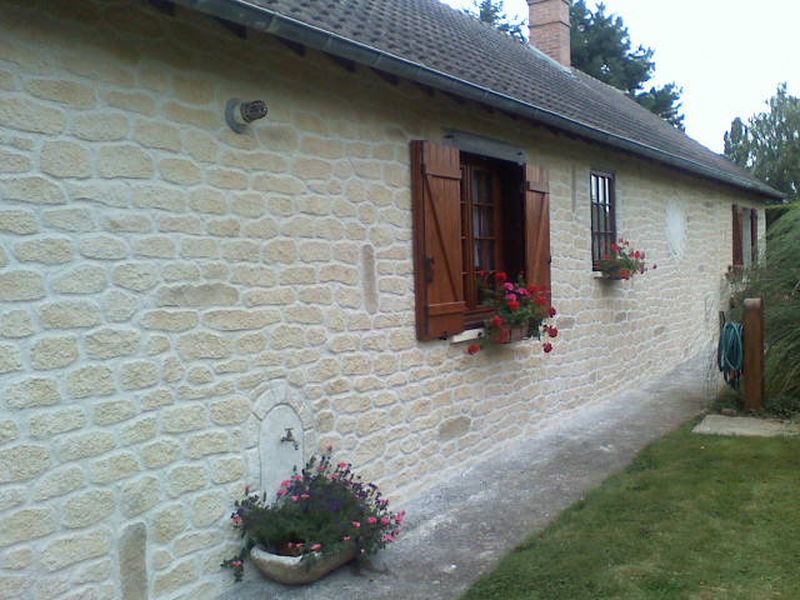 Joint à la chaux, façade en pierre à Vidaillat