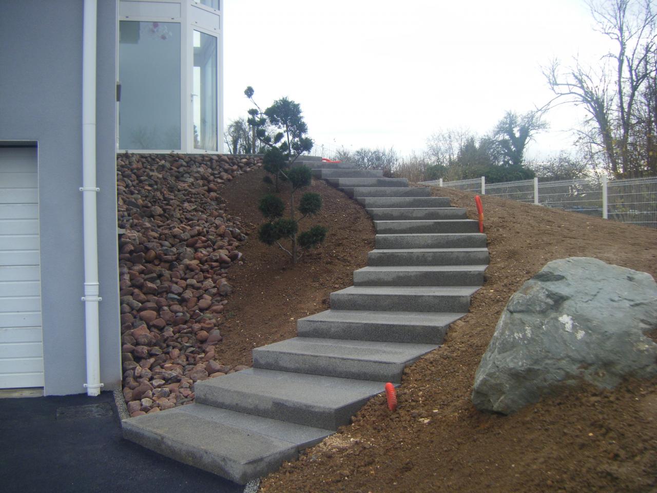 Création d'escalier en béton à Saint-Agnant-de-Versillat